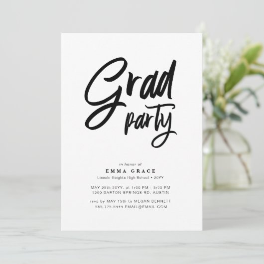 Moderne Bold Script Afstudeerfeest Kaart (Staand voorkant)