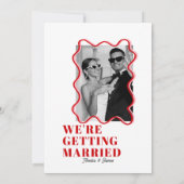 moderne Bold Wavy funky Viva Magenta Bruiloft Kaart (Achterkant)