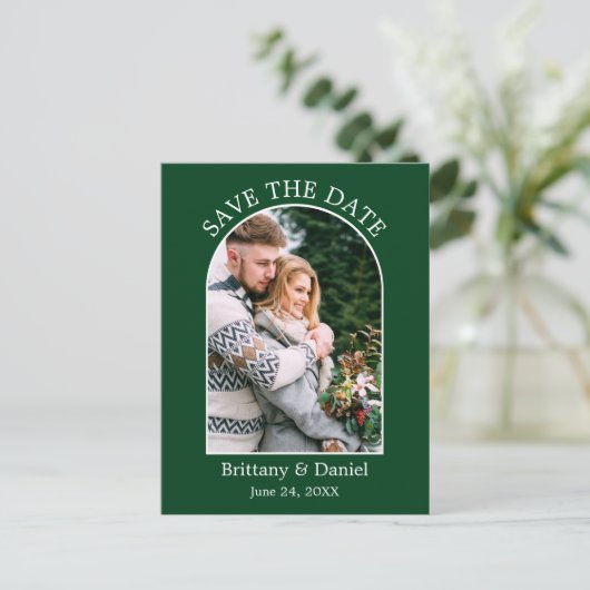 Moderne Boog Frame Foto Groen Save The Date Briefkaart (Staand voorkant)