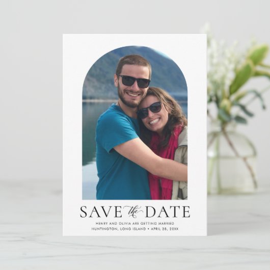 Moderne boogfoto en QR-code verticale bruiloft Kaart (Staand voorkant)