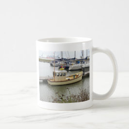 Moderne boot traditionele stijl koffiemok