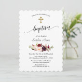 Moderne bordeauxroze bloemen gouden kruis doop kaart (Staand voorkant)