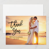 Moderne borstel script bruid bruidegom fotonaam br bedankkaart (Voorkant / Achterkant)