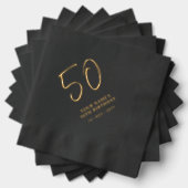 Moderne borstelbelettering 50ste verjaardagsfeest folie servetten (Insitu (Gestapeld))