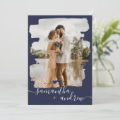 Moderne borstellijnscript 2 foto's bruiloft kaart (Staand voorkant)