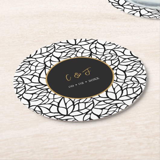 Moderne Botanische Blad Patroon Namen Datum Ronde Kartonnen Onderzetter (Gebogen)