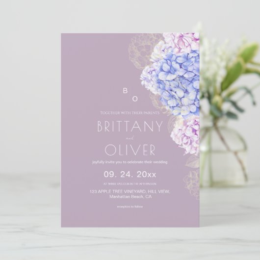 Moderne Botanische Sering & Witte Bloemige Bruilof Kaart (Staand voorkant)