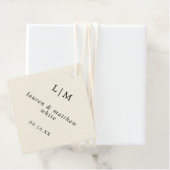 Moderne Boter Geel Monogram Elegante Trouwdag Bedankjes Labels (In situ)