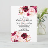 Moderne Bourgogne & Blush Bloemen Bruiloft Uitnodi Kaart (Staand voorkant)