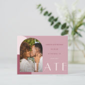 Moderne Bourgogne Boog Foto Huwelijk Save the Date Briefkaart (Staand voorkant)