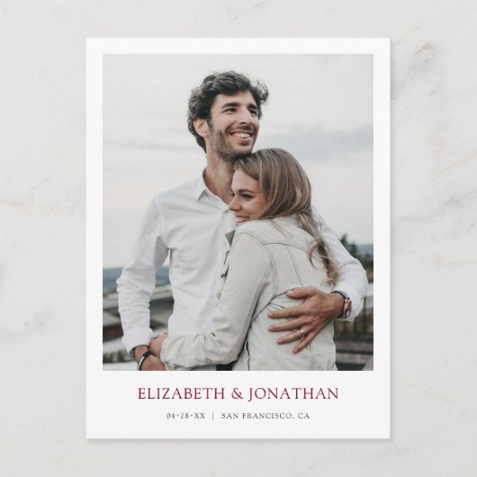 Moderne Bourgogne Foto Save the Date Wedding Uitnodiging Briefkaart (Voorkant)