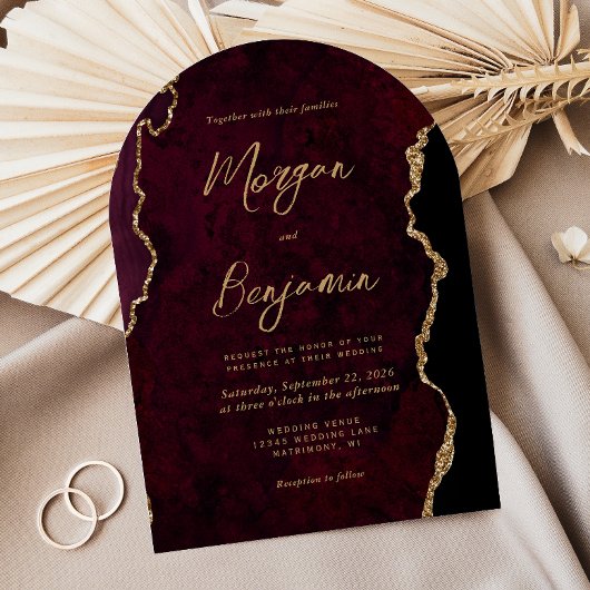 Moderne Bourgondië Gouden Agaat Script Boog Bruilo Kaart