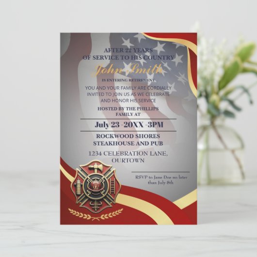 Moderne Brandweerman Officier Pensioen Partij Kaart (Staand voorkant)