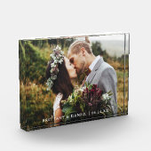 Moderne bruid en bruidegom op hun trouwdag fotoblokken (Links)