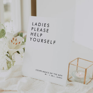 Moderne bruiloft badkamer mandje teken reclamebord met voetstuk