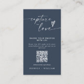 Moderne bruiloft Capture de liefde Qr Code Informatiekaartje (Voorkant)