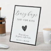 Moderne bruiloft kinder druk tas gebaar reclamebord met voetstuk (Insitu)