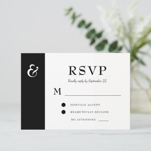 Moderne bruiloft met zwarte en witte typografie RSVP kaartje (Staand voorkant)