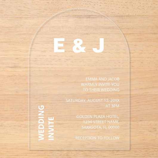 Moderne bruiloft witte tekst acryl uitnodiging (Voorkant)