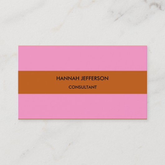 Moderne bruin roze minimalistische vrouwelijke pro visitekaartje (Voorkant)