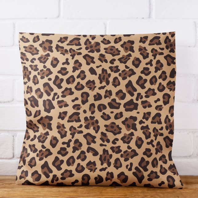 Moderne bruine en bruine luipaardvlek kussen (Modern Tan and Brown Leopard Spot Outdoor Pillow)