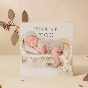 Moderne bruine script babyfoto bedankje bedankkaart