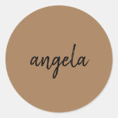 Moderne bruine stijlvolle aangepaste naam ronde sticker (Voorkant)