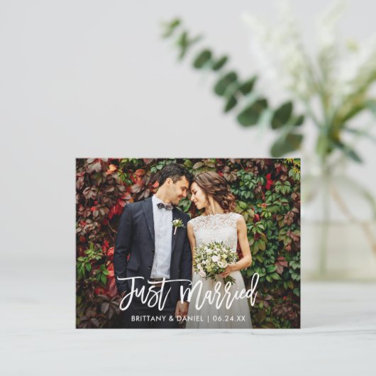 Moderne Brush Script Foto Net Getrouwd Briefkaart (Staand voorkant)
