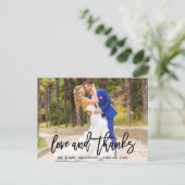 Moderne Brush Script Liefde en Dank Trouwkaart Briefkaart (Staand voorkant)