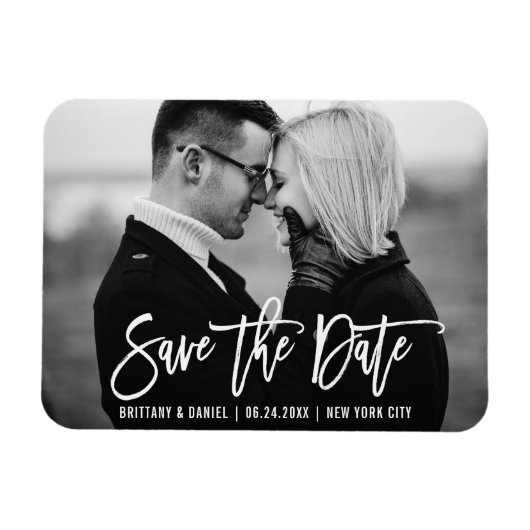 Moderne Brush Script Trendy Save The Date-foto Magneet (Horizontaal)