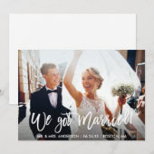 Moderne Brush Script We Got Married Trouwdag Aankondiging (Voorkant / Achterkant)