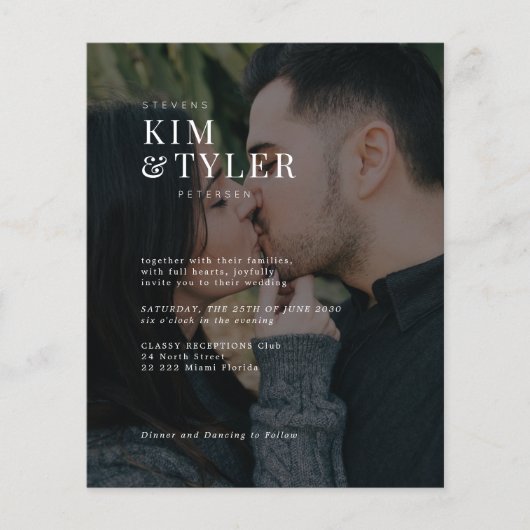 Moderne budgetfoto QR code bruiloft uitnodiging Flyer (Voorkant)