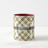 Moderne Buffalo Plaid Monogram Kerstvakantie Mok (Midden)