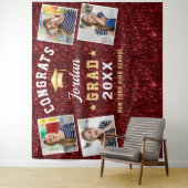 Moderne Burgundy Afstudeerfeest 4 Fotohokje Achter Wandkleed (In situ)