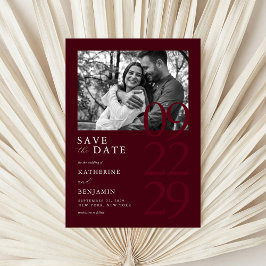Moderne Burgundy Minimalistische Trouwfoto Save The Date