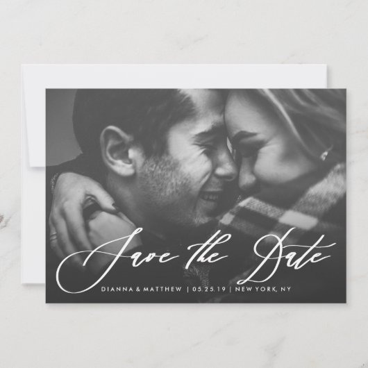 Moderne Calligrafie Weddenschap Bewaar de Datum Fo Save The Date (Voorkant)