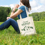 Moderne Camping Bachelorette Party Tote Bag<br><div class="desc">Moderne campingbachelorette party canvas tassen met een tekening van een camping met bergen,  bomen,  een houtvuur,  een tent en een tekst sjabloon die gemakkelijk te personaliseren is.</div>