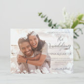 Moderne Casual foto White Floral Border Wedding Kaart (Staand voorkant)