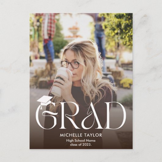 Moderne Casual kalligrafie Twee foto's Afstuderen Uitnodiging Briefkaart (Voorkant)