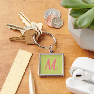 Moderne Chartreuse Groen en Koraalroze Monogram Sleutelhanger