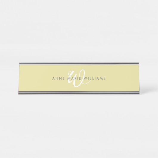 Moderne Chartreuse Witte Script Monogram Bureau Naambordje (Voorkant)