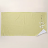 Moderne Chartreuse Witte Script Monogram Strandlaken (Voorkant)