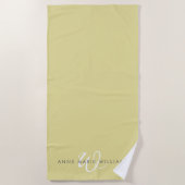 Moderne Chartreuse Witte Script Monogram Strandlaken (Voorkant)
