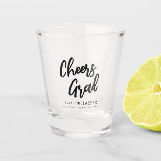 Moderne Cheers Grad Brush Script Afstuderen Shot Glas (Voorkant)
