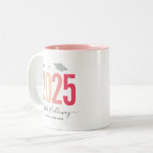 Moderne chic Afstuderen Blush roze foto Tweekleurige Koffiemok (Voorkant links)
