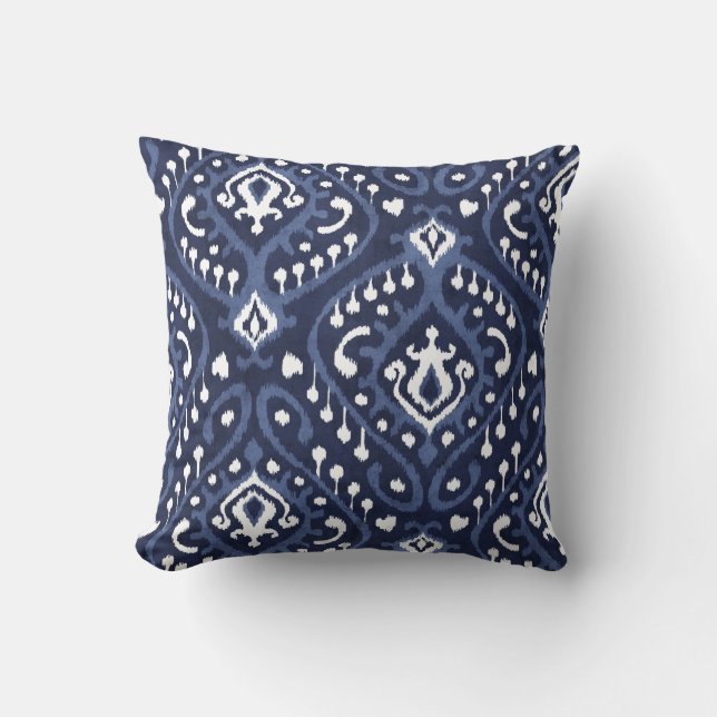 Moderne chic decoratieve blauwe en witte ikat kuss kussen (Voorkant)
