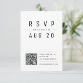 Moderne Chic Eenvoudige Typografie QR code Bruilof RSVP Kaartje (Staand voorkant)
