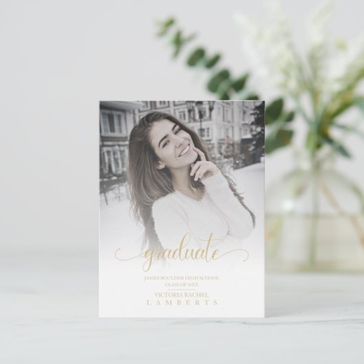 Moderne Chic Gold Typography Script Afstuderen Sch Briefkaart (Staand voorkant)