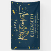 Moderne Chic Script Elegant Gold Happy Retirement Spandoek (Verticaal)