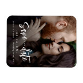 Moderne Chic Script Minimalistische Save The Date Magneet (Horizontaal)